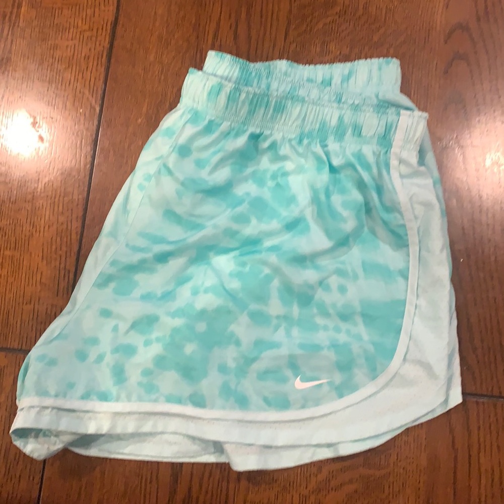 Nike shorts 2xl